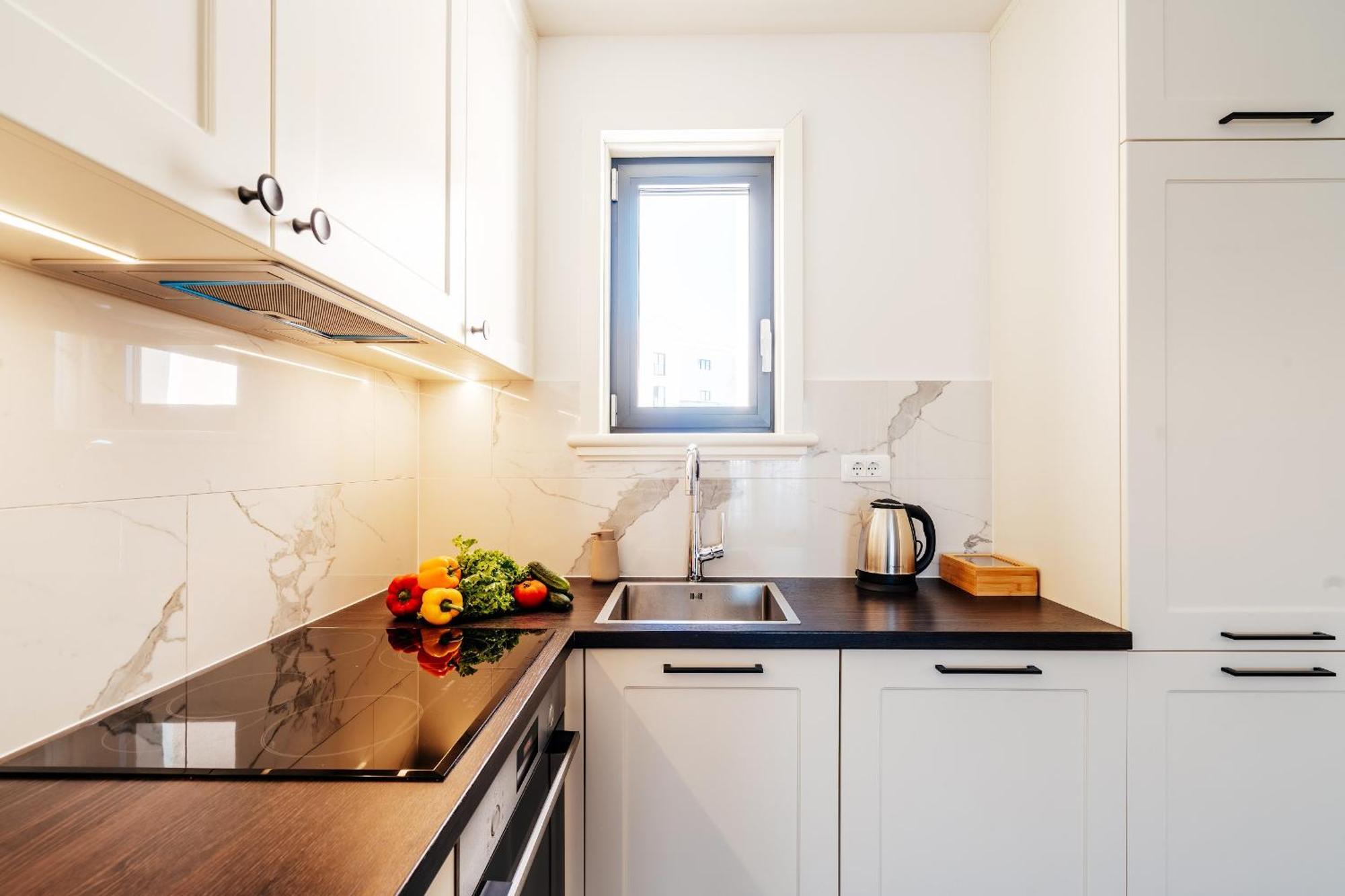 Lustica Apartments Central ติวัต ภายนอก รูปภาพ